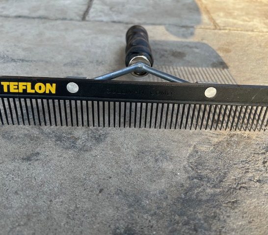 Teflon Sullivan comb for dogs